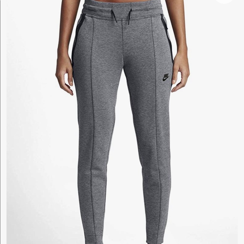 Nike Tech Fleece Women’s Jogger Pants